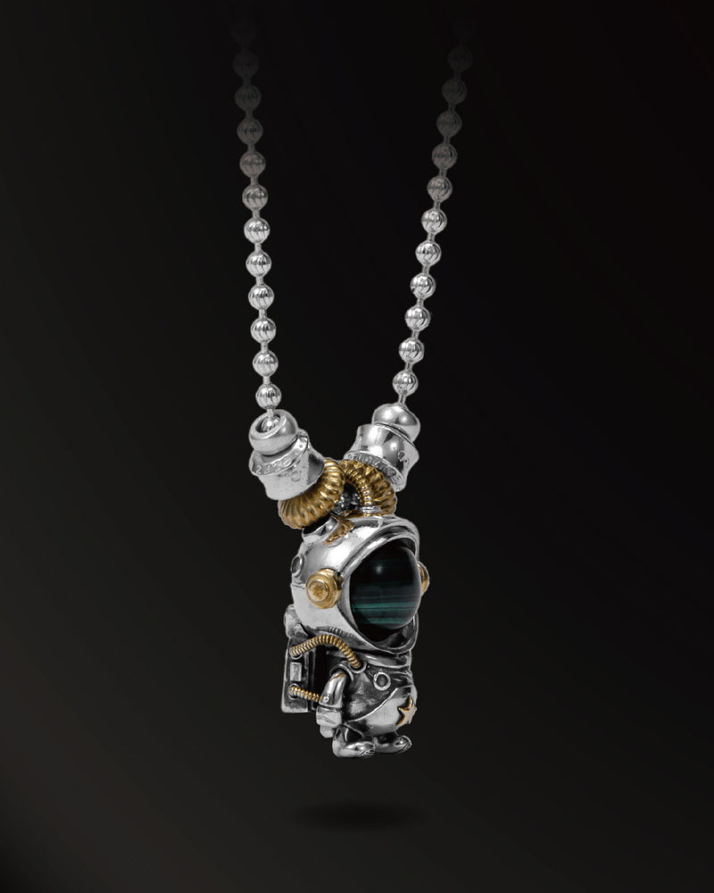 Planet Astronaut Amulet in 925 Silver