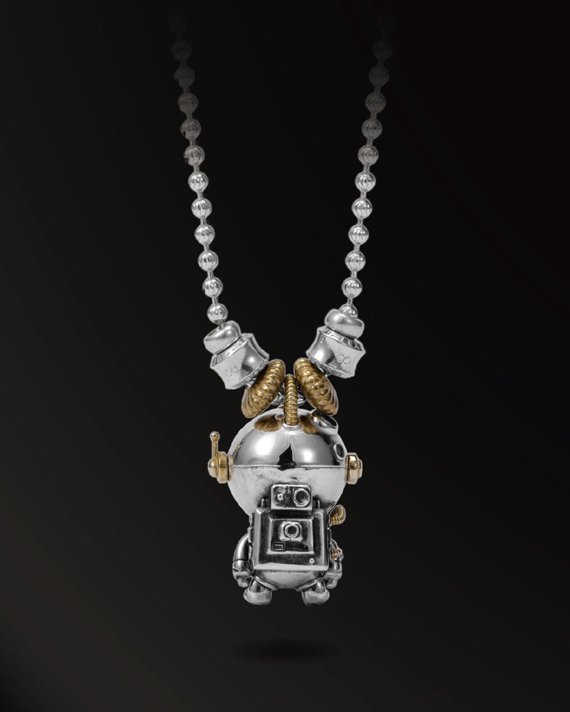 Planet Astronaut Amulet in 925 Silver