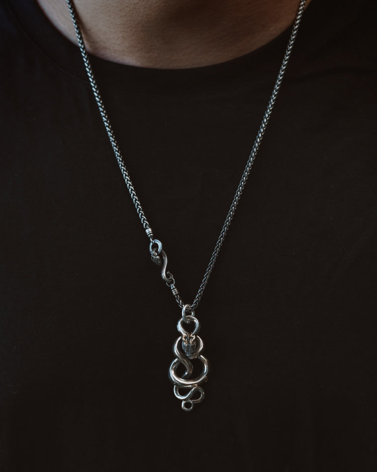 Infinite Horn snakes Amulet in 925 Silver+18K Gold